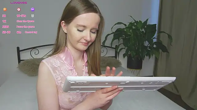 AlexsisFaee webcam
