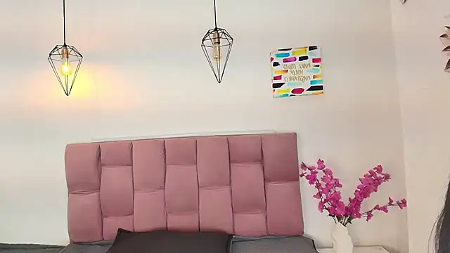 Melannyy__ webcam