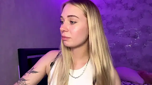 LexaLuxgrey webcam