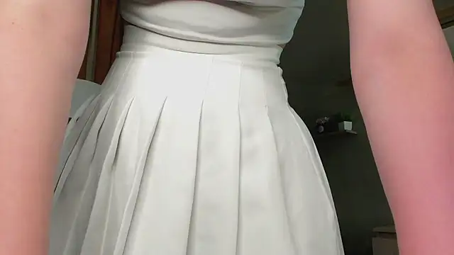 BlondeBombX webcam