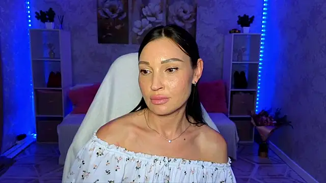 NikoleMills webcam