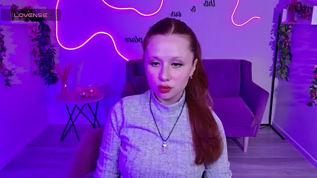 AuroraBabyDoll webcam