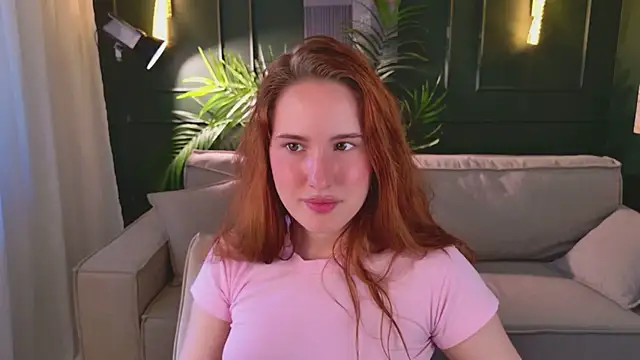 ChloeAster webcam