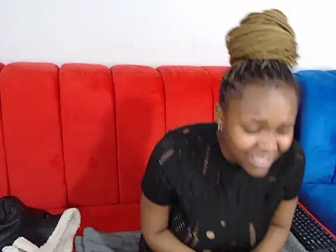 YummyMilkylanexxx webcam