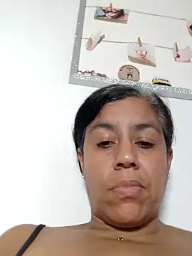 molly_newman6's live room