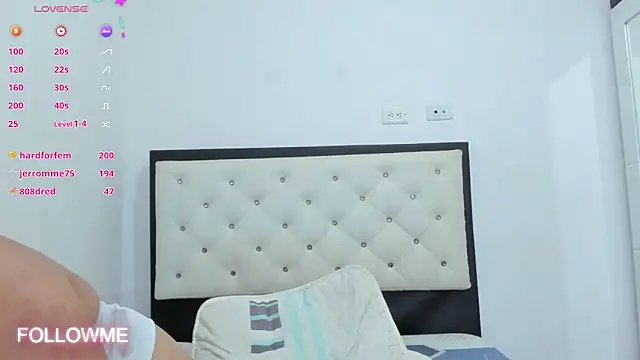 CuteLatinaxx webcam