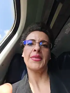 rebeccanoble (F milf) - Vibe my pussy hard🥵outside 7minCtrl