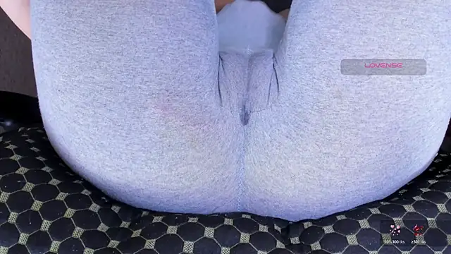 Cameltoe_squirt_inPants webcam