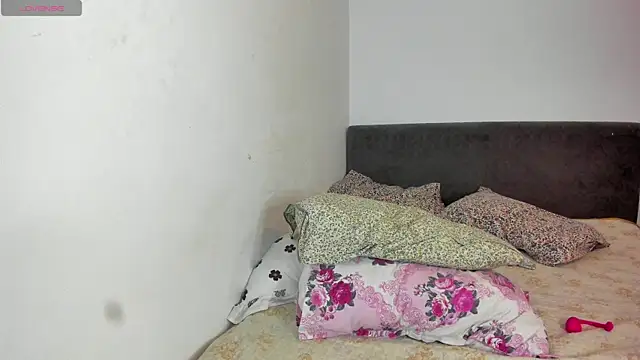 Vixen_Curvy webcam