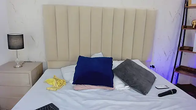 LilithHarperr_ webcam