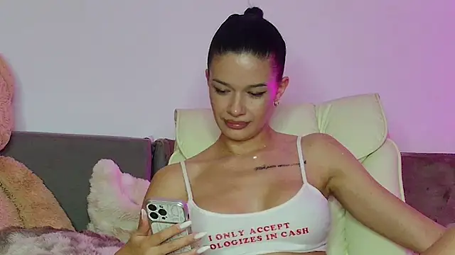 Eva_Millar live cam on StripChat