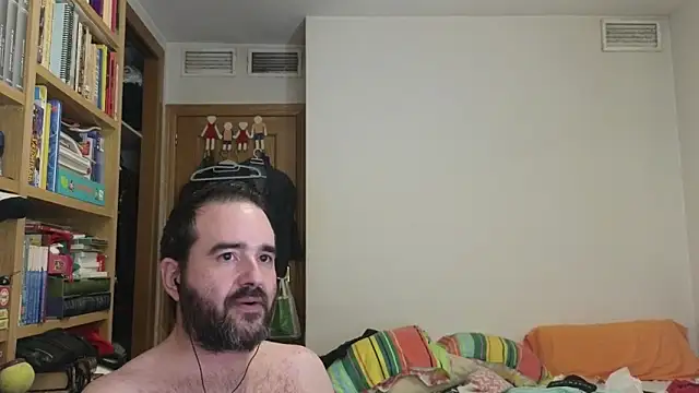 curiosillo83 live cam