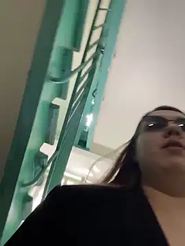 SuzieMurray webcam