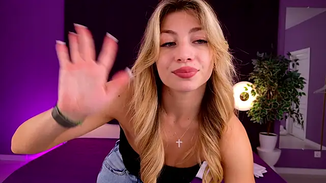 HelenaMorgan webcam