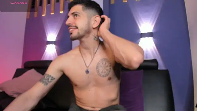 AlejandroStormm webcam