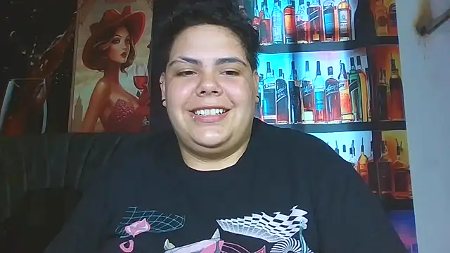 Hailey_Curvy live cam