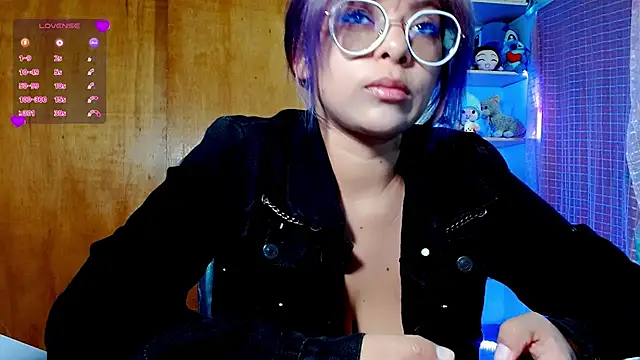 princess_venus - Princess_Venus's free webcam - UK Sex Cams