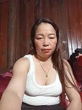 Yellow-pink webcam