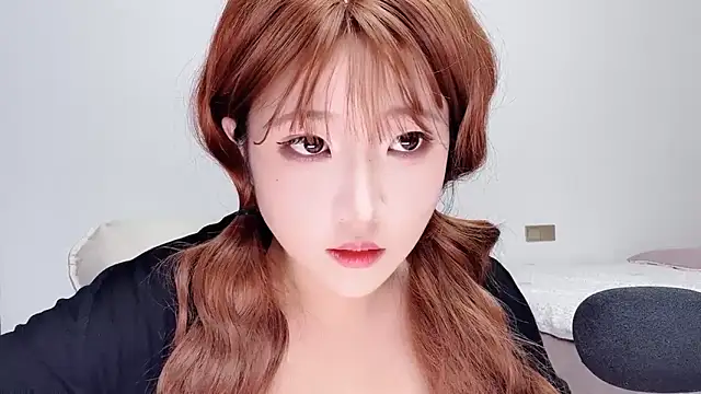 Eva_258899 webcam
