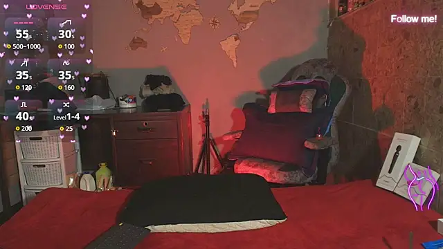 mia_devine_ webcam