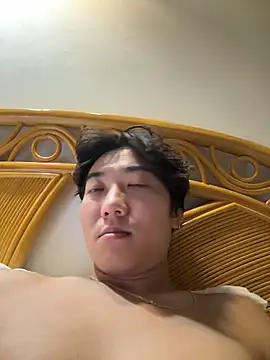 YourBadboy718 webcam
