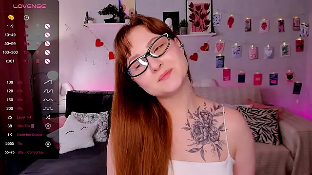 velvet_cherry_ webcam