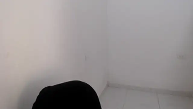 estefania224 live cam