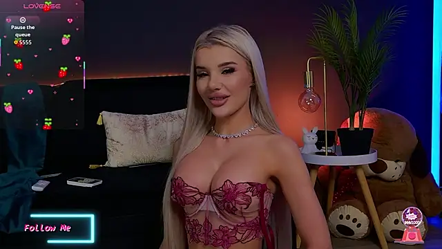 CelyneMay webcam