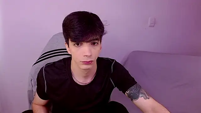 H3ll_B0I webcam