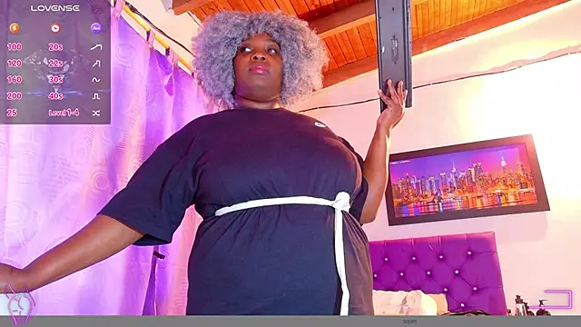 ebony_NeighborMoans webcam