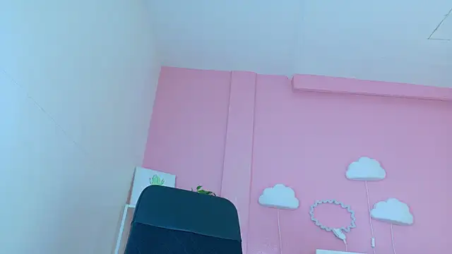 SeleneGibson__ webcam