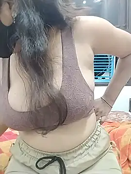 sexyy_nidhii webcam