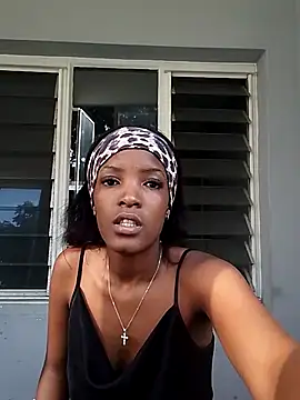 AfricanBarbiee69 webcam
