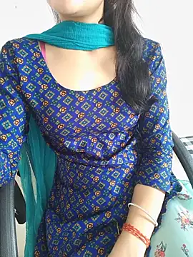 zoya_baby_ webcam