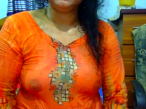 Horny_Doll24 webcam