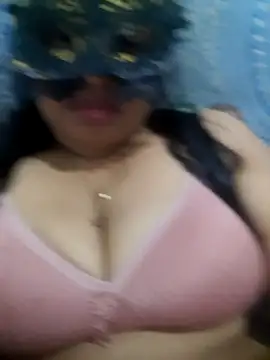 chubby_wife - Chubby_wife's free webcam - UK Sex Cams