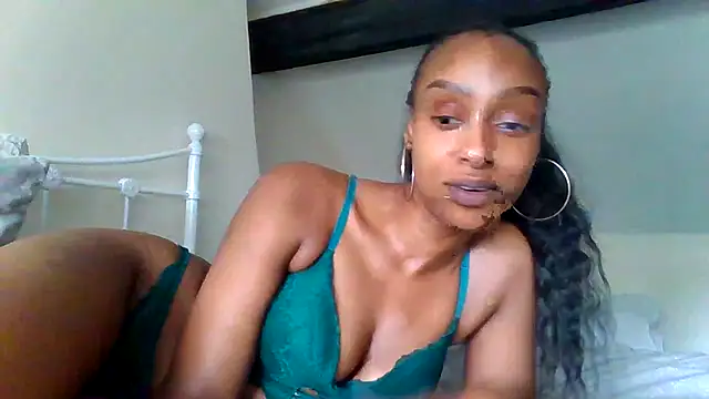 Hazel_Dollxx live cam