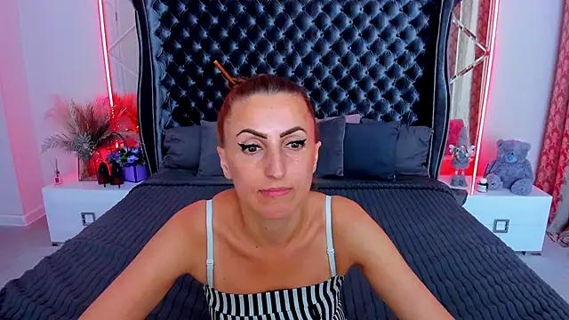 Rebecca_Diamond webcam