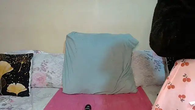 DiamondLuv29 webcam