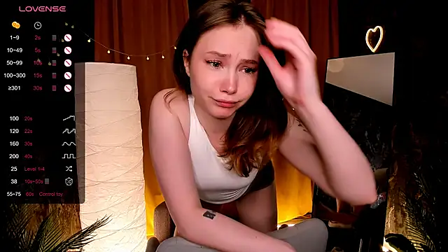 LanaBlu_ webcam