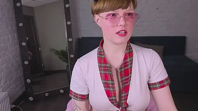 AuroraGlo live sex cam
