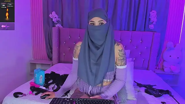 Nayla-Mouna webcam