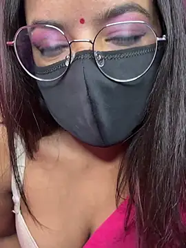 NAUGHTY_PRIYANKAA webcam