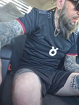 Beardedtattood webcam