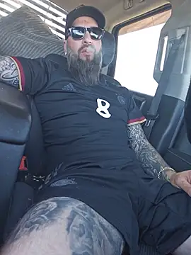 Beardedtattood webcam