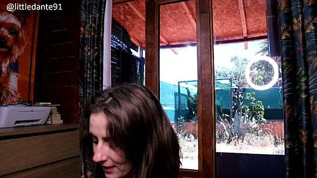 LittleMe97 webcam