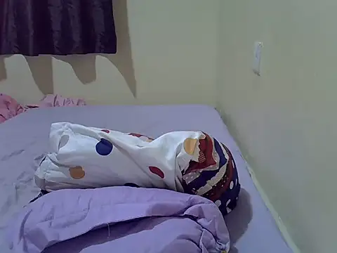 Gorgeous-maya webcam