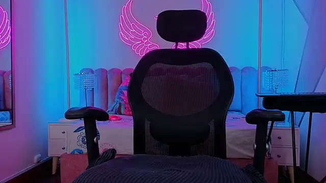_scarletmoore webcam