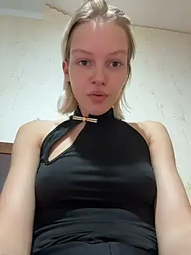 ashleymur (F teen) - spank pussy 10