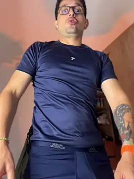 TroyeSavage webcam